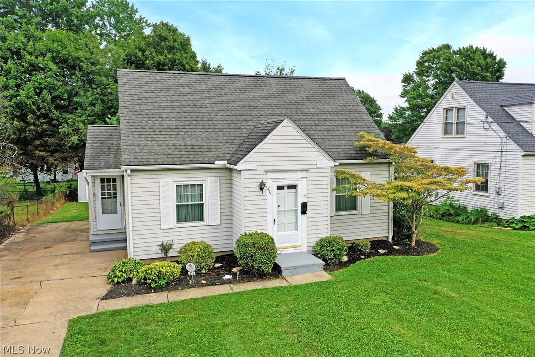 271 Parkgate Avenue Austintown OH 44515