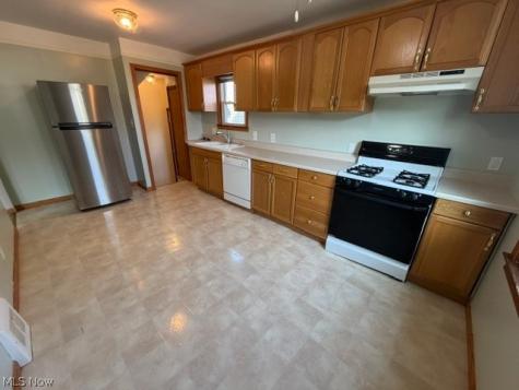 5411 Forest Avenue Parma OH 44129