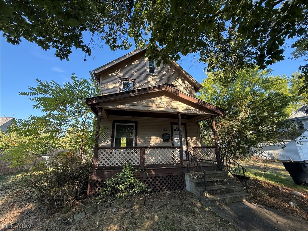 1033 Olive Avenue NE Warren OH 44483