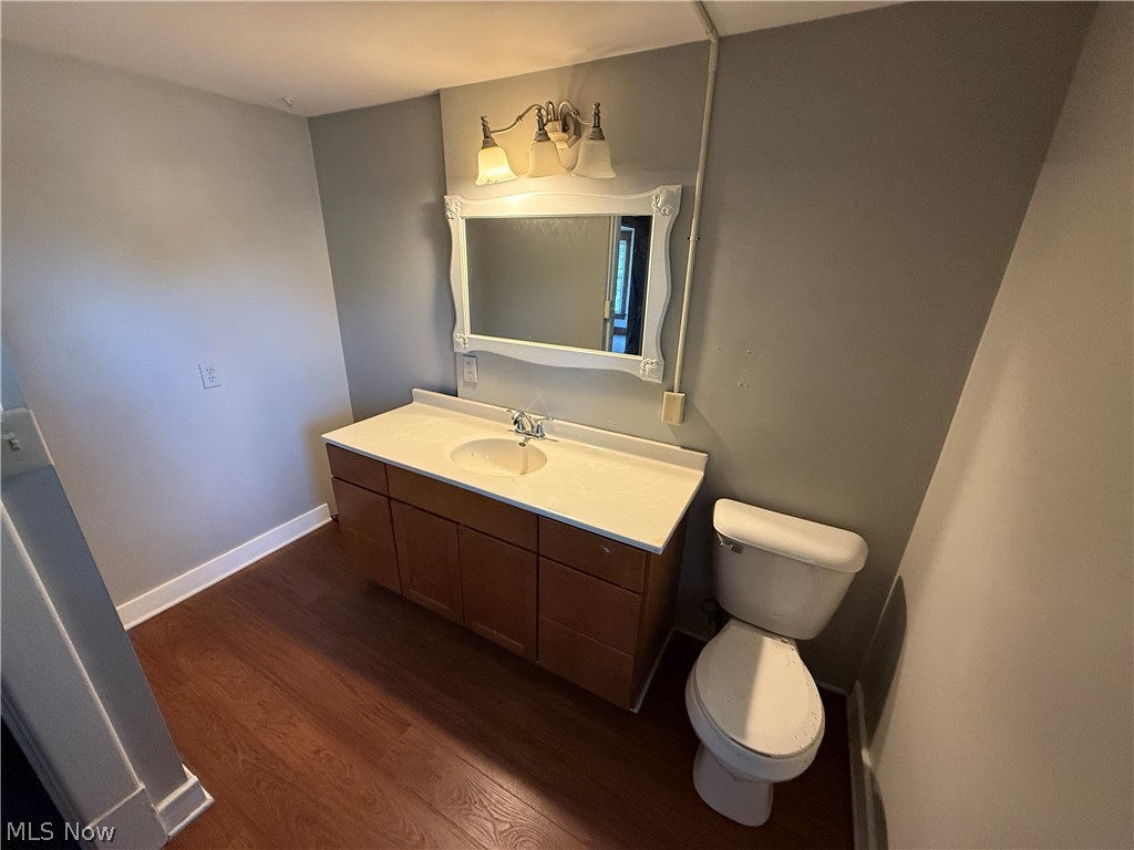 1033 Olive Avenue NE Warren OH 44483