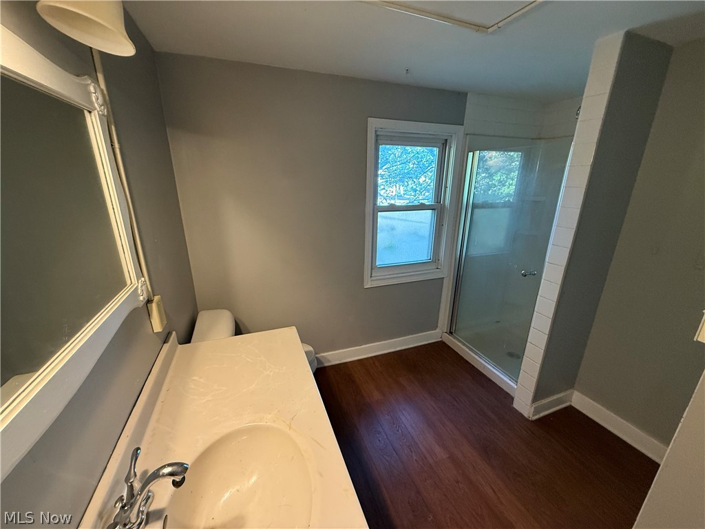 1033 Olive Avenue NE Warren OH 44483