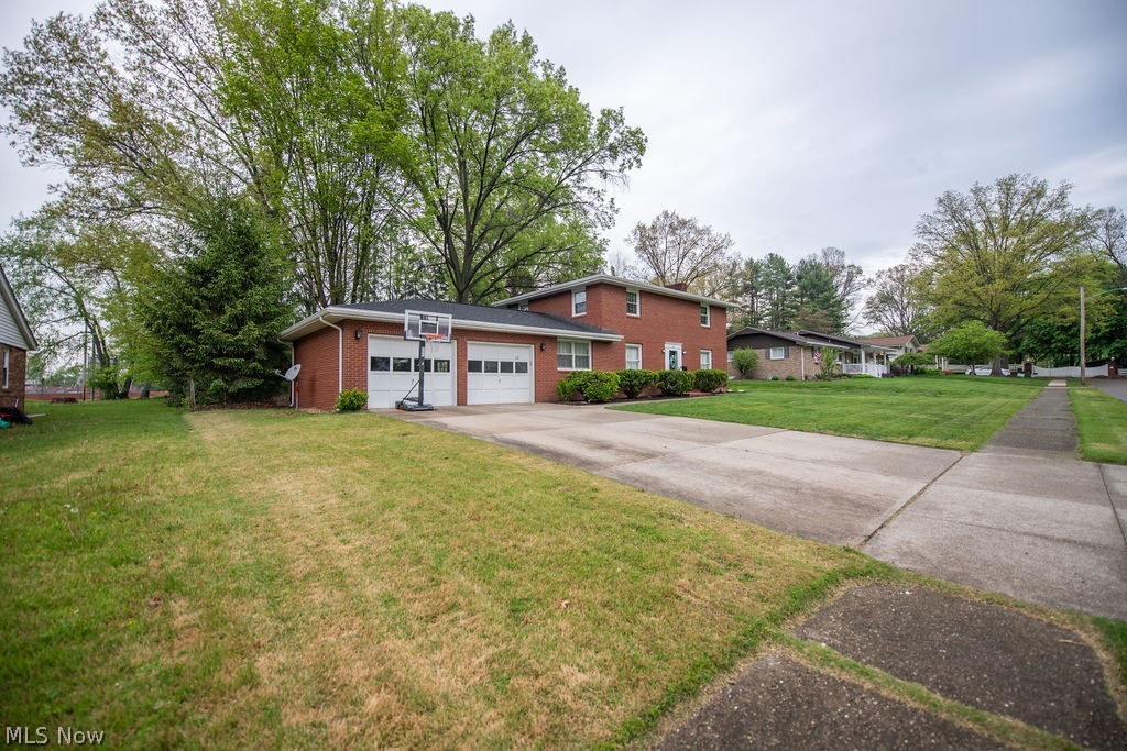 827 E 5th Street Dover OH 44622