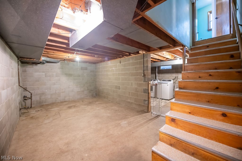 827 E 5th Street Dover OH 44622