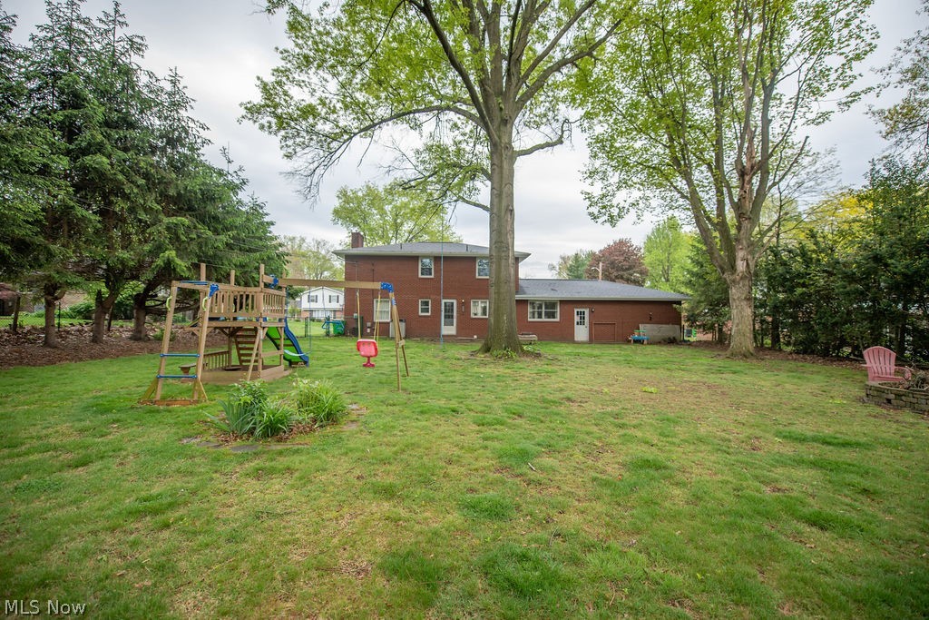 827 E 5th Street Dover OH 44622