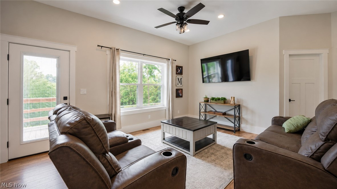 2244 N Parmiter Road NE Mcconnelsville OH 43756