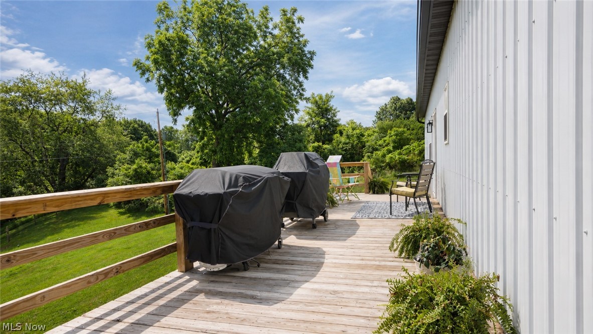 2244 N Parmiter Road NE Mcconnelsville OH 43756