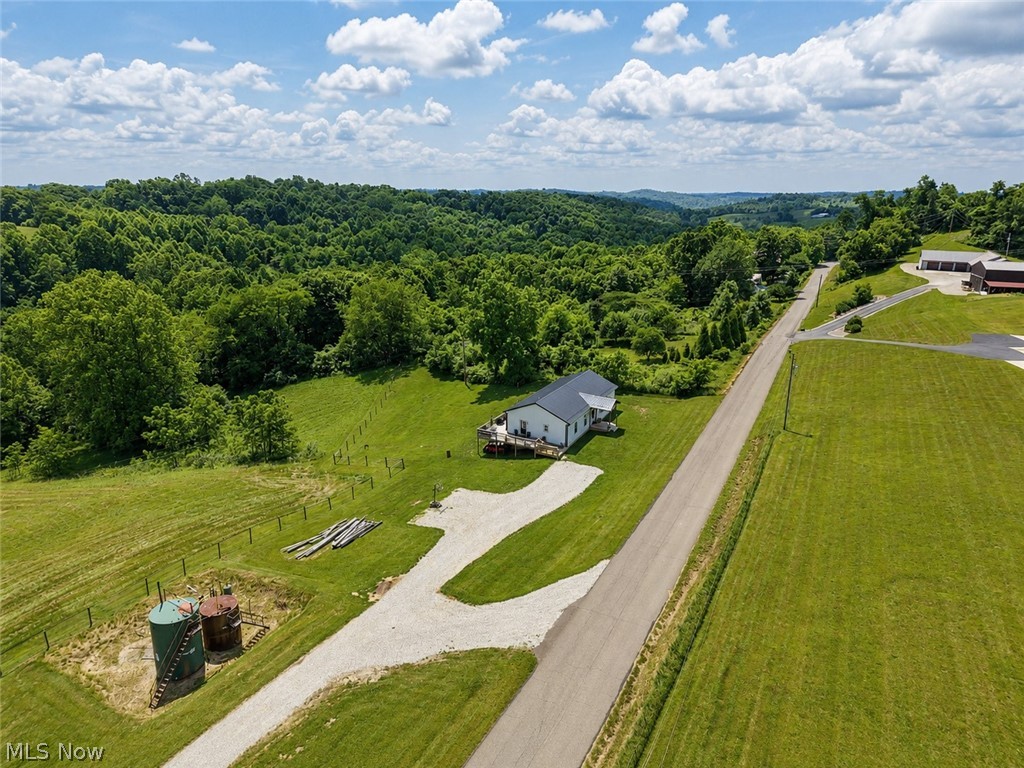 2244 N Parmiter Road NE Mcconnelsville OH 43756