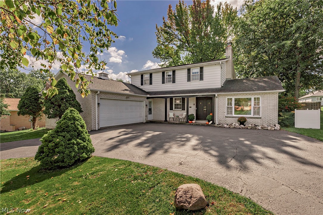 694 Simich Drive Seven Hills OH 44131