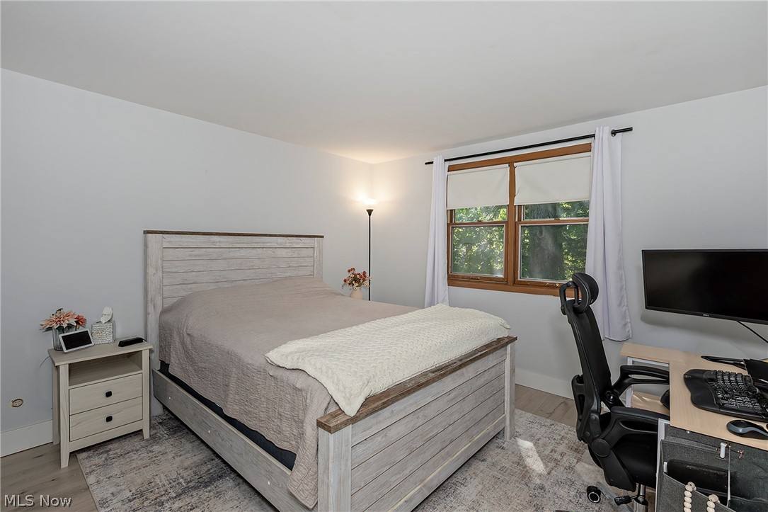 694 Simich Drive Seven Hills OH 44131