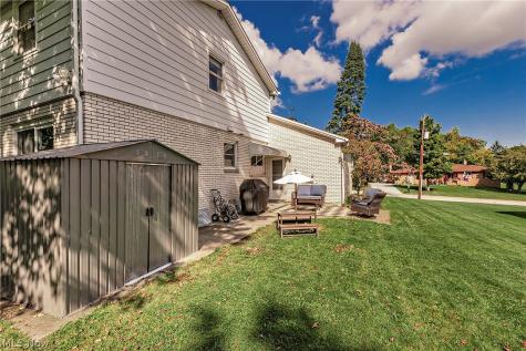 694 Simich Drive Seven Hills OH 44131