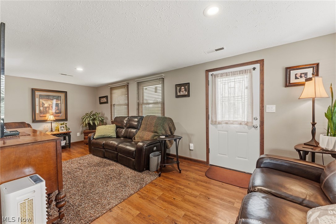 8120 Crow Road Litchfield OH 44253
