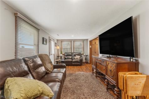 8120 Crow Road Litchfield OH 44253