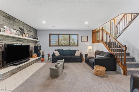 8120 Crow Road Litchfield OH 44253