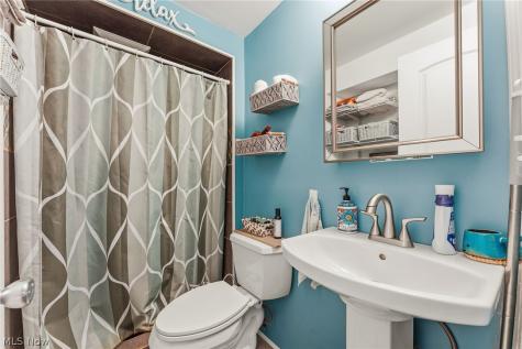 8120 Crow Road Litchfield OH 44253