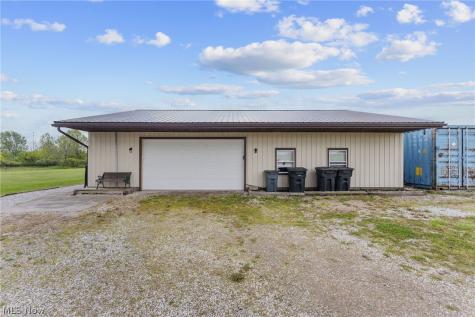 8120 Crow Road Litchfield OH 44253