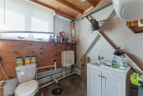 8120 Crow Road Litchfield OH 44253