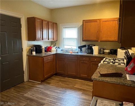 361 Cross Street Akron OH 44311
