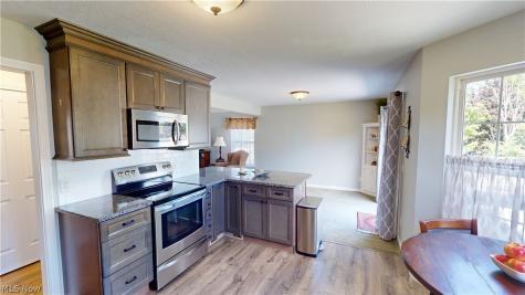 1263 Shawnee Trail Streetsboro OH 44241