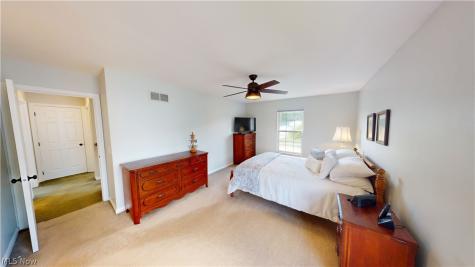 1263 Shawnee Trail Streetsboro OH 44241