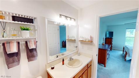 1263 Shawnee Trail Streetsboro OH 44241