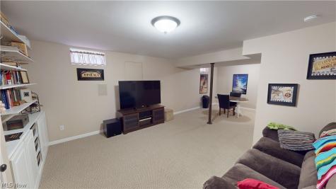 1263 Shawnee Trail Streetsboro OH 44241
