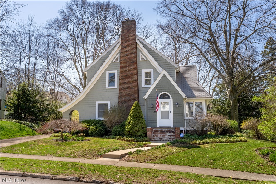 1480 Thornapple Avenue Akron OH 44301