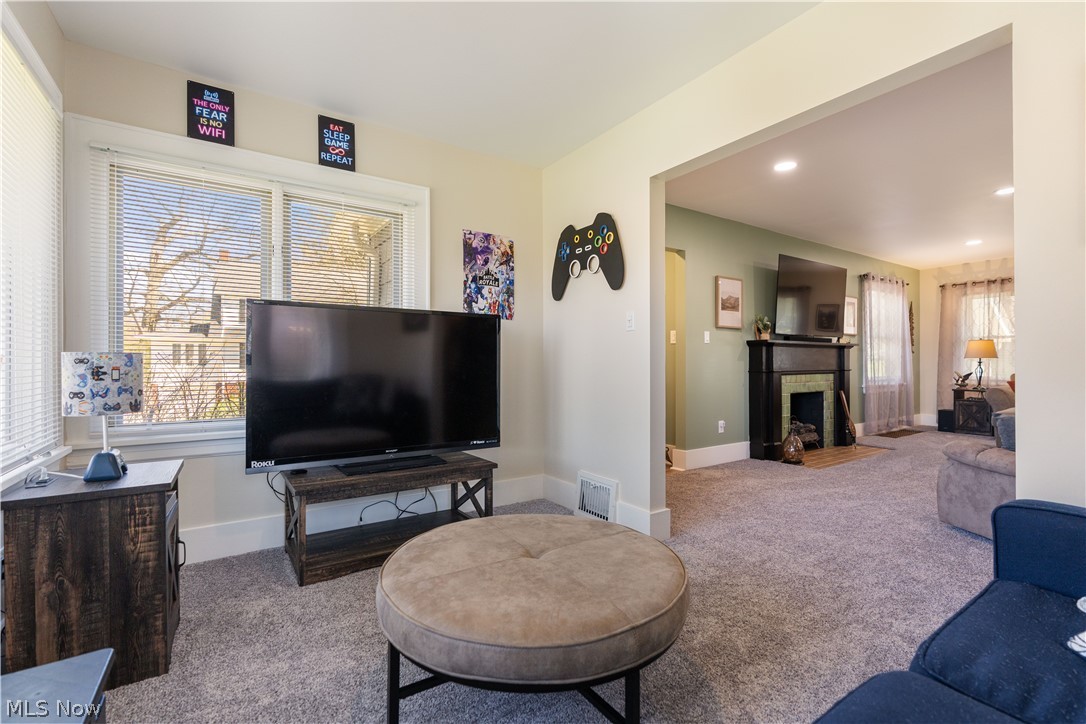 1480 Thornapple Avenue Akron OH 44301