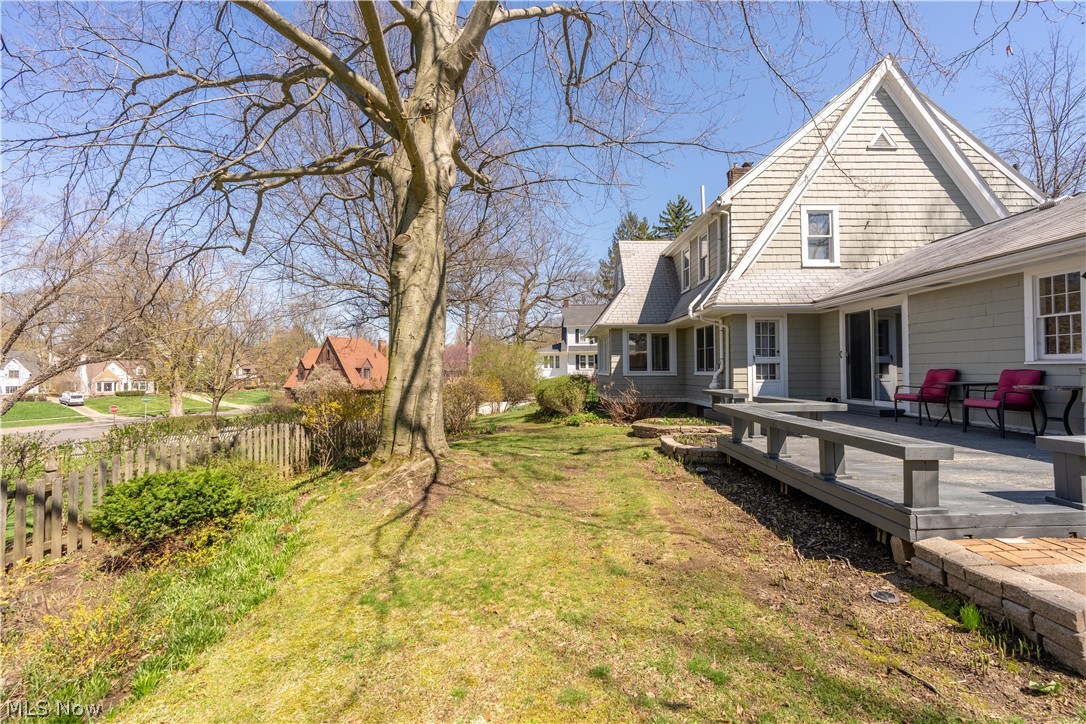 1480 Thornapple Avenue Akron OH 44301