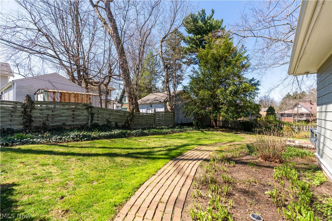 1480 Thornapple Avenue Akron OH 44301