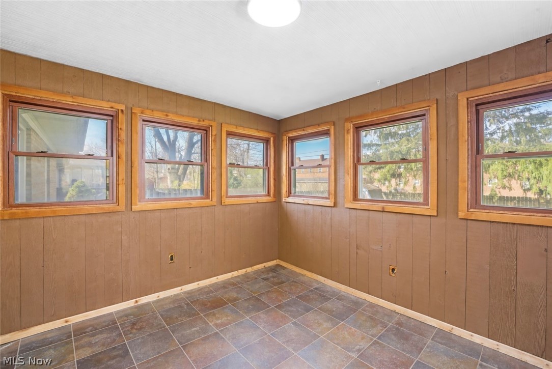 6370 Manchester Road Parma OH 44129
