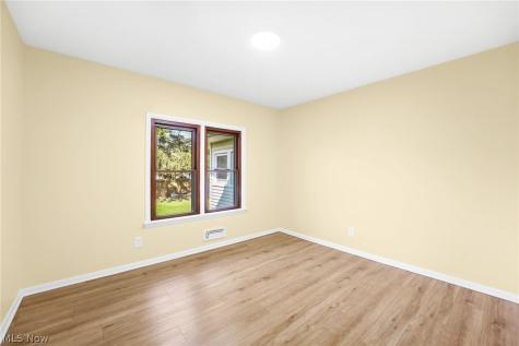 6370 Manchester Road Parma OH 44129