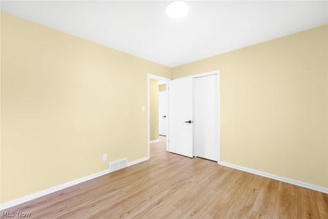 6370 Manchester Road Parma OH 44129