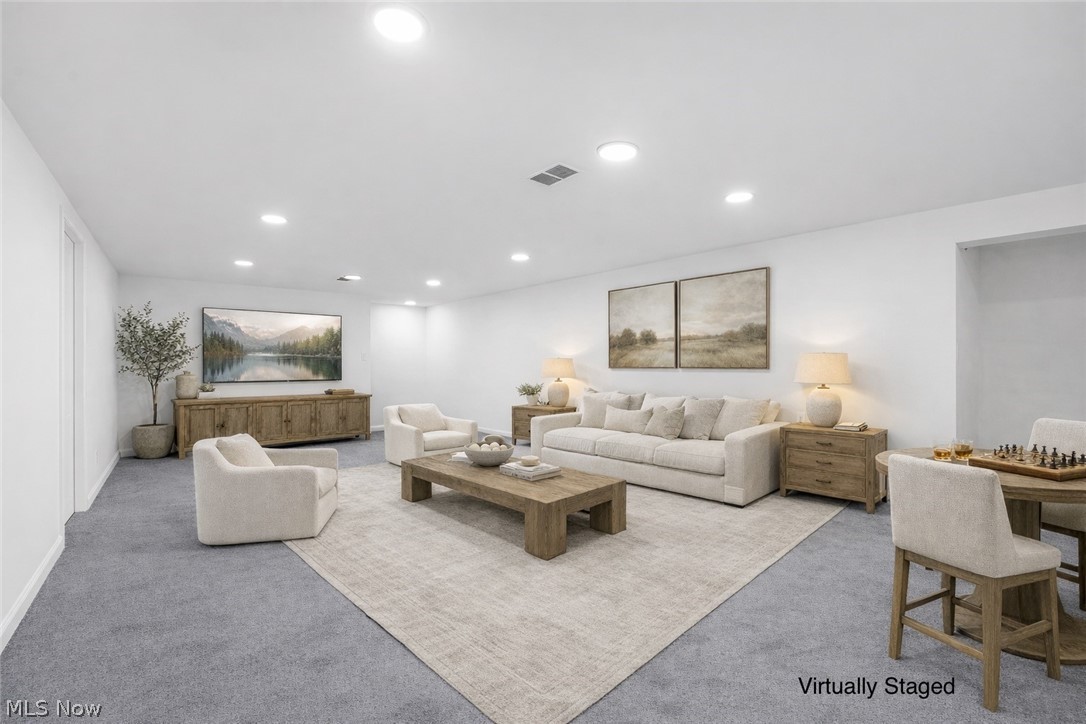 6370 Manchester Road Parma OH 44129