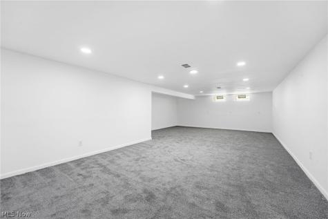 6370 Manchester Road Parma OH 44129