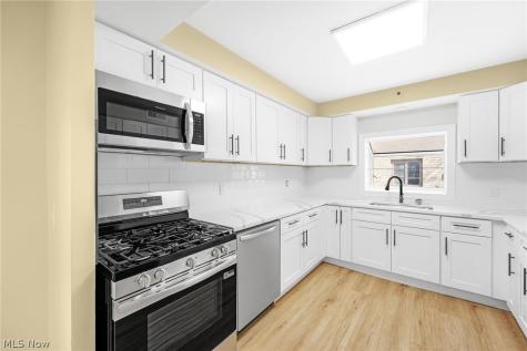 6370 Manchester Road Parma OH 44129