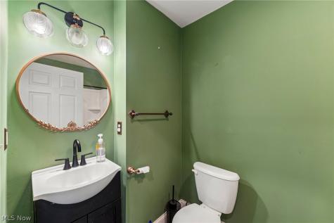 160 N Valley Street Akron OH 44303