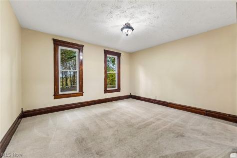 160 N Valley Street Akron OH 44303