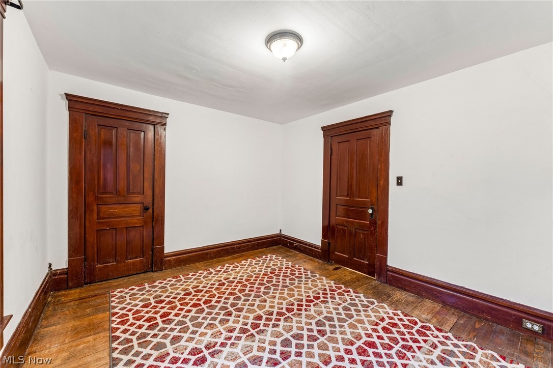 160 N Valley Street Akron OH 44303