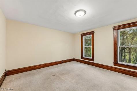160 N Valley Street Akron OH 44303