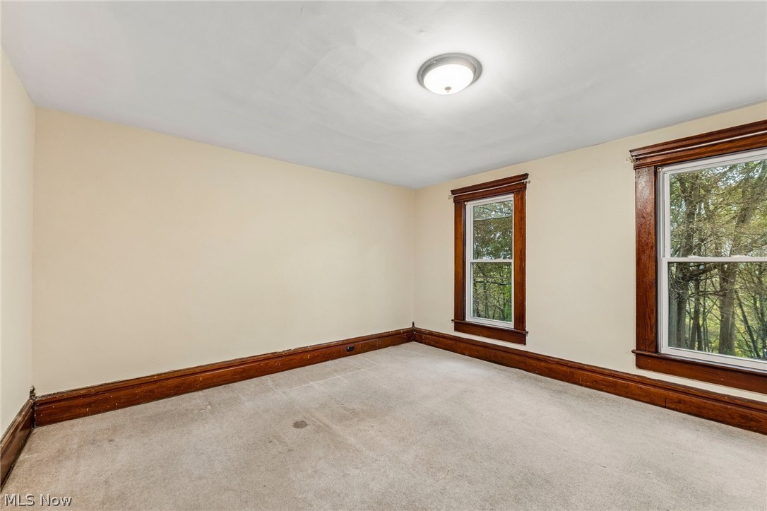 160 N Valley Street Akron OH 44303