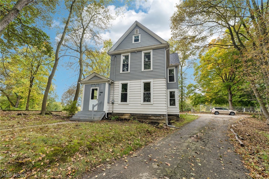 160 N Valley Street Akron OH 44303