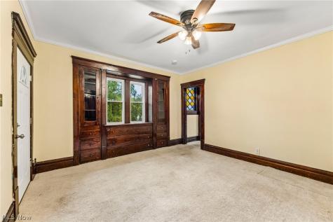 160 N Valley Street Akron OH 44303