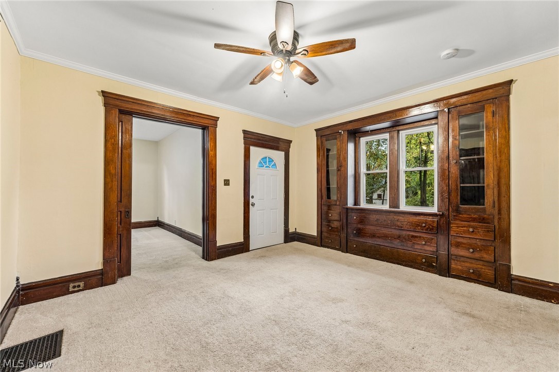 160 N Valley Street Akron OH 44303