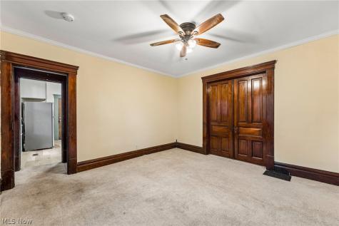 160 N Valley Street Akron OH 44303