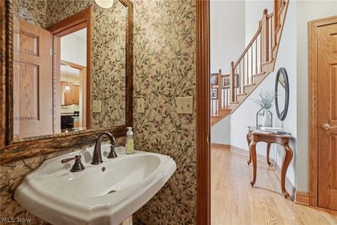 1221 Ty Drive Medina OH 44256
