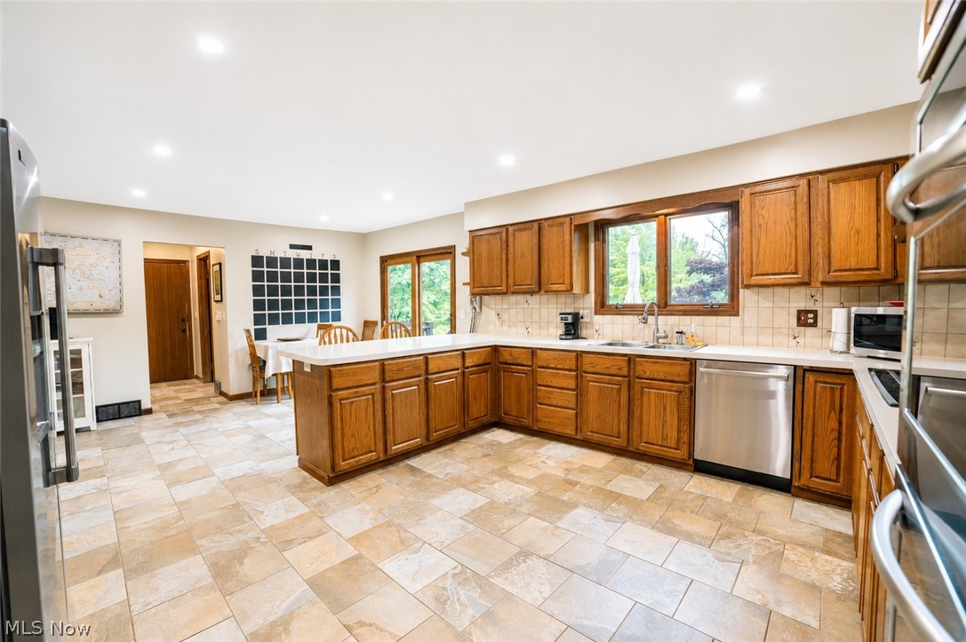 2458 Cedarwood Road Pepper Pike OH 44124