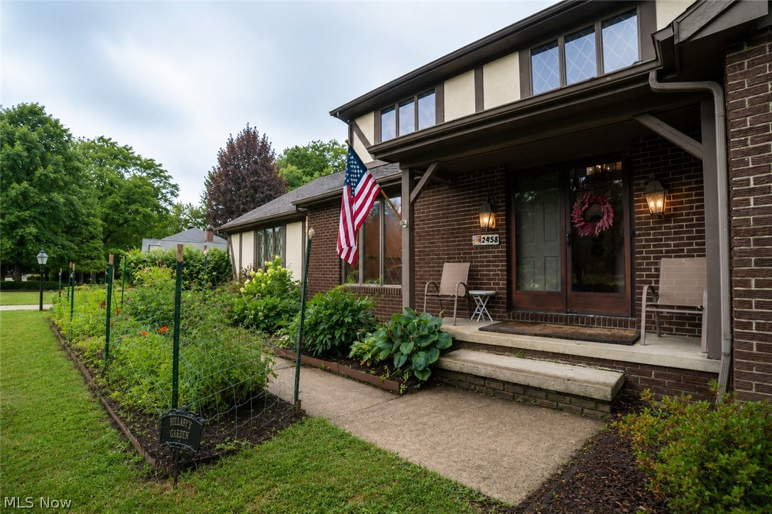 2458 Cedarwood Road Pepper Pike OH 44124