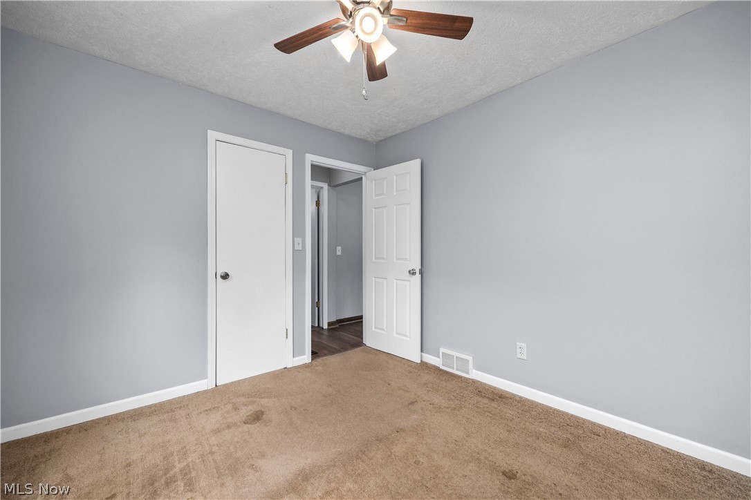 7723 W River Road S Elyria OH 44035