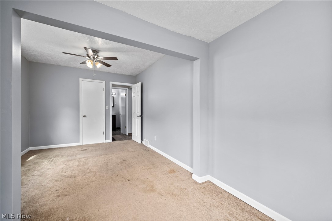 7723 W River Road S Elyria OH 44035
