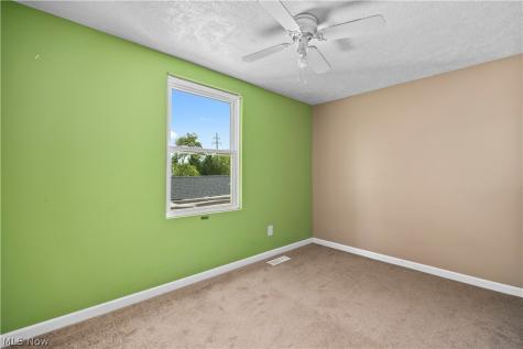 7723 W River Road S Elyria OH 44035
